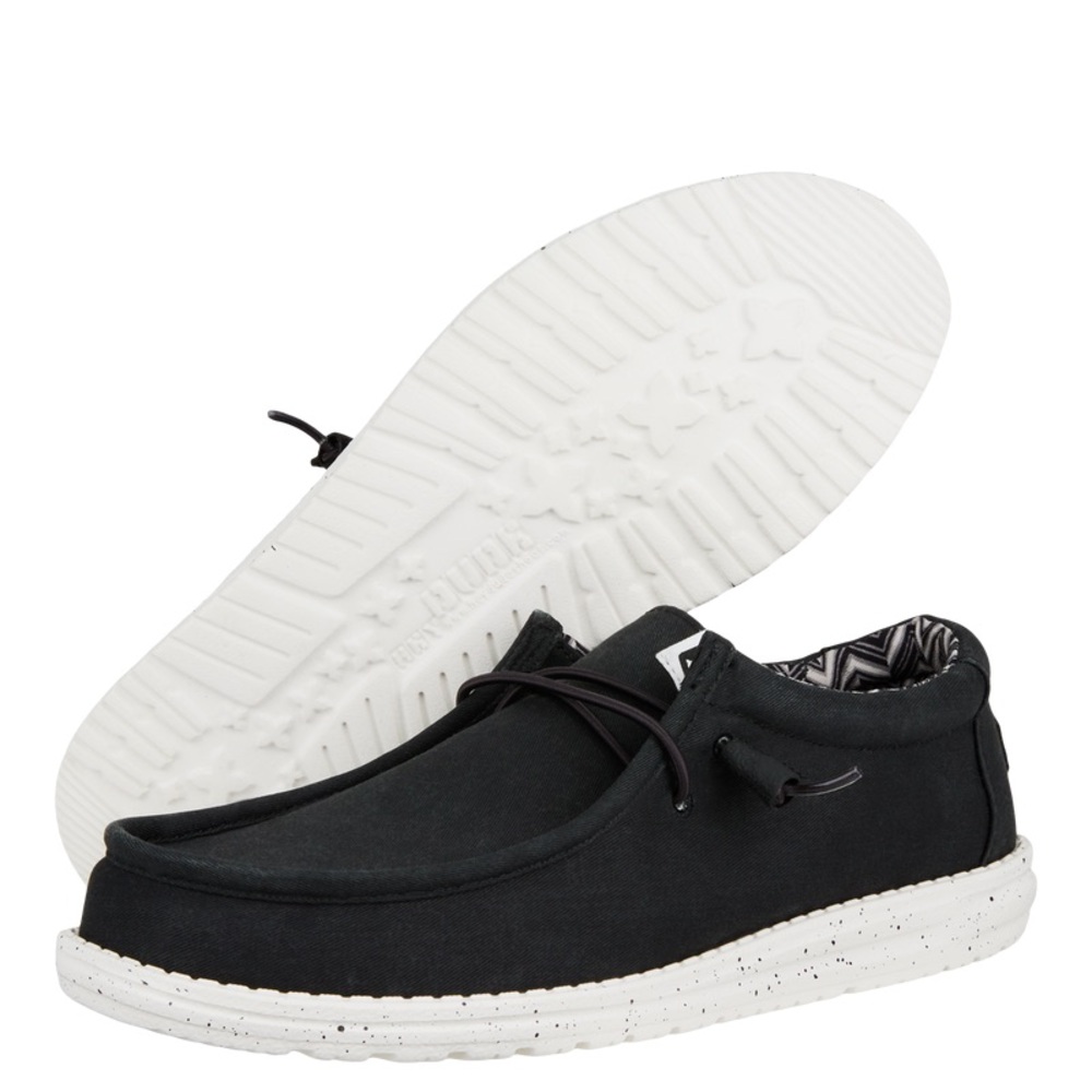 Hey Dudes - Wally Stretch Canvas Sz 9 NWOT